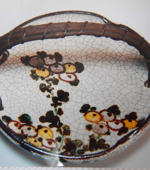 尾形乾山光琳菊菓子鉢　江戸時代１８世紀　　　　　　　　　